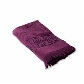 Ręcznik żakardowy w kolorze ciemnofioletowym z ozdobnym strzępieniem na końcach 100×150 cm
