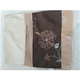 Bieżnik brązowy z urokliwym kwietnym haftem