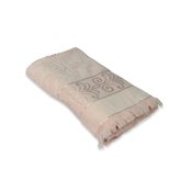 Ręcznik żakardowy w kolorze różowym z ozdobnym strzępieniem na końcach 100x150 cm