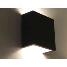 Lampa ścienna Essenzialed Cub8