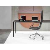 Średnie krzesło z podłokietnikami na kółkach Arper Catifa Sensit