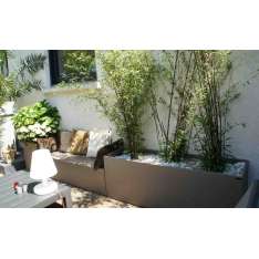 Modułowa ławka ogrodowa z cementu włóknistego z wbudowaną donicą Atelier So Green Garden bench with integrated planter