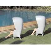Fotel ogrodowy z polietylenu z wysokim oparciem BD Barcelona Design Showtime