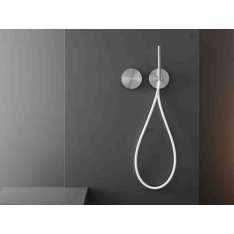 Dwuuchwytowa bateria ścienna z główką prysznicową Ceadesign CIR 04