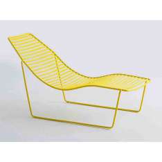 Malowany metalowy leżak z podłokietnikami Gaber Link CHAISE LONGUE