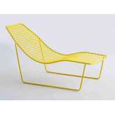 Malowany metalowy leżak z podłokietnikami Gaber Link CHAISE LONGUE