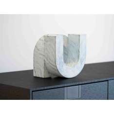 Rzeźba z brązu Gardeco UNO MARBLE LOOK