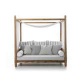 Tapicerowana sofa ogrodowa z drewna tekowego z baldachimem Gervasoni JEKO 07
