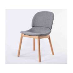 Krzesło z tkaniny i bukowe nogi Grado Design Hug Chair