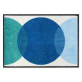 Dywanik z materiału z recyklingu o geometrycznych kształtach Heymat Spot BLUE