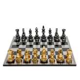 Przedmiot dekoracyjny ze stali nierdzewnej Kare Design CHESS