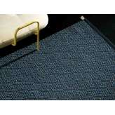 Dywanik wełniany o geometrycznych kształtach Kasthall GOOSE EYE XL ICON