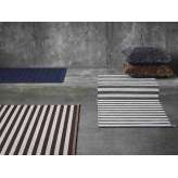 Prostokątny dywanik wełniany w paski Kasthall NARROW STIPE ICON