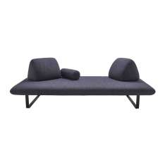 Dwuosobowa sofa ogrodowa z tkaniny na płozach Ligne Roset MURTOLI