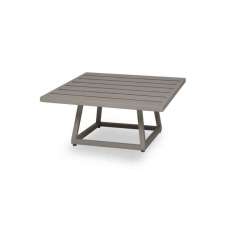 Niski kwadratowy stolik ogrodowy z aluminium malowanego proszkowo Mamagreen Allux