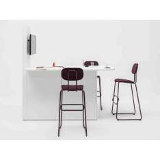 Stół konferencyjny z systemem zarządzania kablami MDD MULTIMEDIA STAND