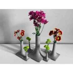 Modułowy system wazonów ceramicznych Pandemic Design Studio Stacks