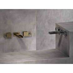 Bateria umywalkowa ścienna 3-otworowa, wodospadowa The Watermark Collection Edge