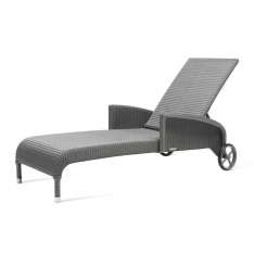 Vincent Sheppard Outdoor Lloyd Loom Dovile sunlounger with arms
