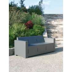 Univers et Cité Manoa Bench