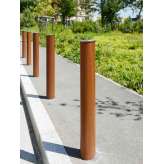 Univers et Cité Exotica Bollard