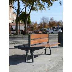 Univers et Cité Cléo Bench