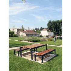 Univers et Cité Cinéo Table