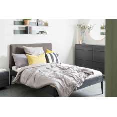 Sudbrock Goya sleeping