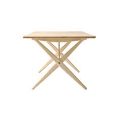 PP Møbler pp85 | Cross Legged Table