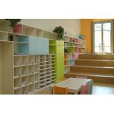 PLAY+ Classrooms "in linea" bookshelf