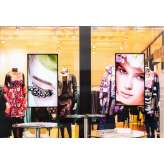 Pixlip Vertikal Light Boxes