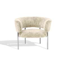 møbel copenhagen Font lounge armchair | oyster sheepskin