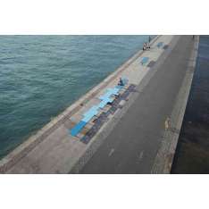 mmcité pixel | Park bench