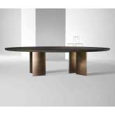 Laurameroni Poe | Table