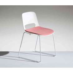Lamm Lucky chair on slide base