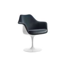 Knoll International Saarinen Tulip Side chair