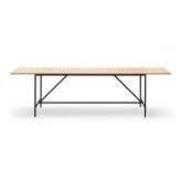 Karakter Dinning Table