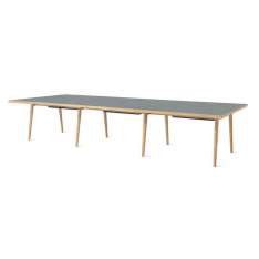 ICONS OF DENMARK Forum Unlimited Table