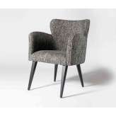 HMD Furniture Moma