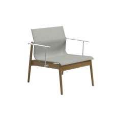 Gloster Furniture GmbH Sway Tea Lounge Chair Buffed Teak Seagull