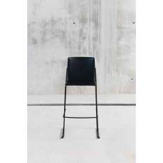 Enea Ema stool with close backrest