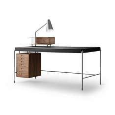 Carl Hansen & Søn Society Table