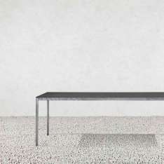 Atelier Alinea The Thesis garden table