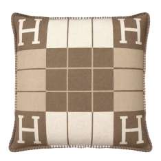 Poduszka dekoracyjna SHP PARIS HOME ciemny beż